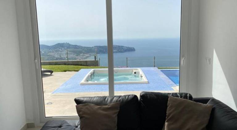 Half of the luxury villa with sea view and pool in natural park — photo 5
