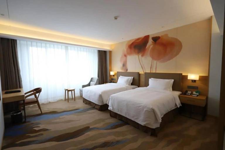 Juny Oriental Hotel — photo 2