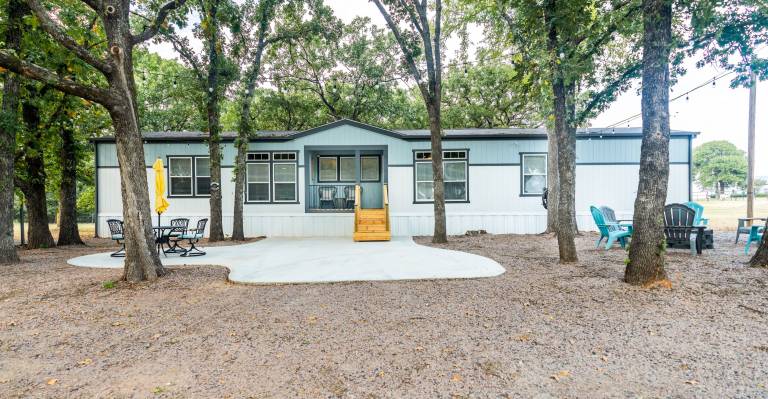 Cabin  Kingston