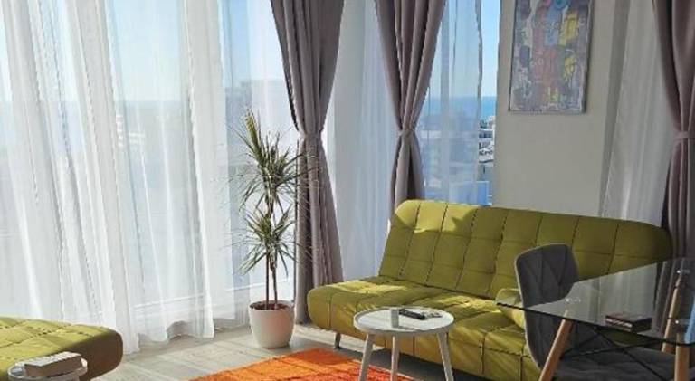 Holiday apartment with jacuzzi & pool in Constanta