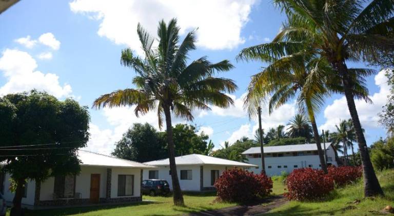 Lodge with terrace & yard in Hanga Roa