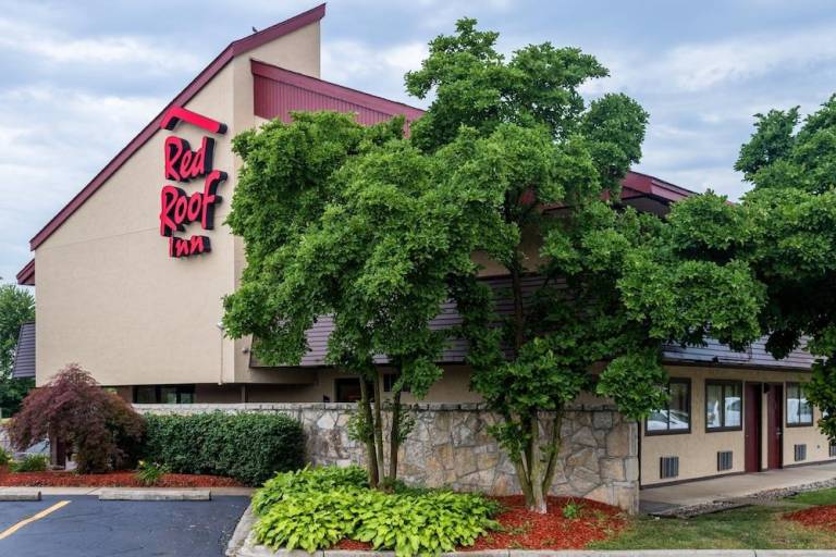 Red Oak Inn Detroit Metro Airport - Belleville — photo 3