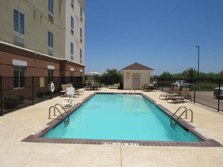 Candlewood Suites Cotulla By IHG — photo 2
