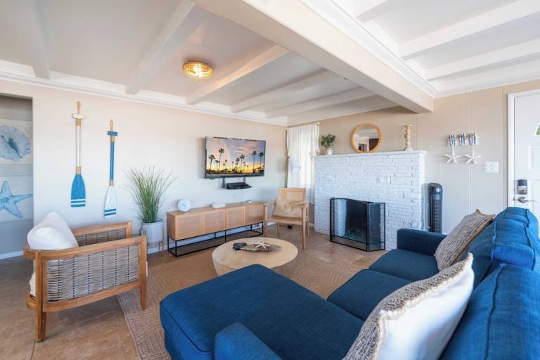 Cabin  Newport Beach