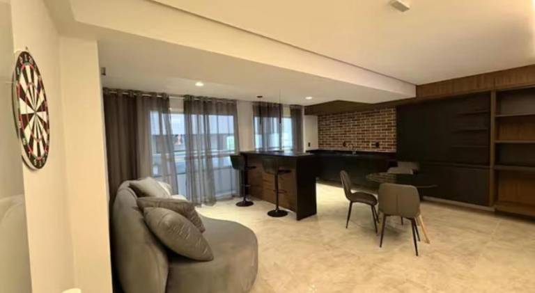 Serviced apartment with patio, pool & grill — photo 2