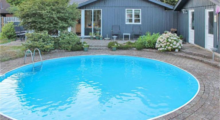 Vacation home with pool in Herning