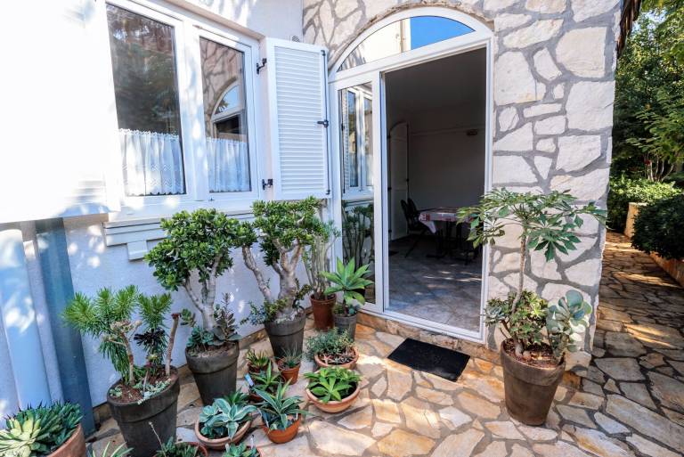 Apartment with terrace | Garden view in Umag
