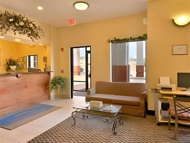 Sleep Inn & Suites Tuscaloosa East — photo 5