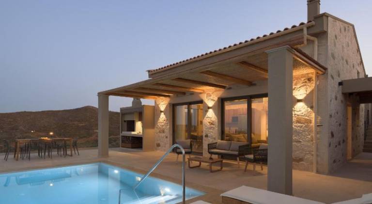House with patio, private pool & grill | Perfect for remote work — photo 3