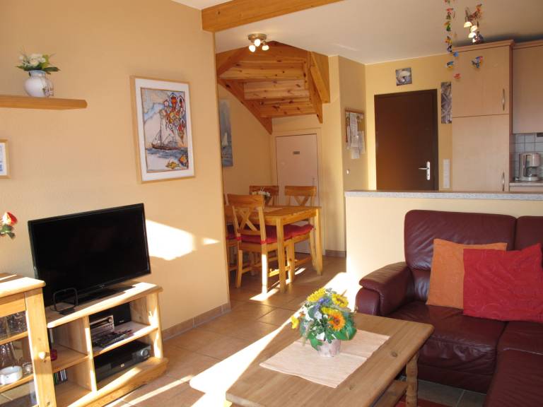 Family-friendly beautiful house with terrace & garden | Pets allowed — photo 2