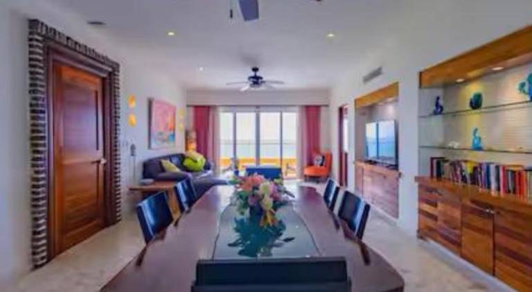 SEA-FRONT VILLA, Isla Mujeres! Stunning Sea Views! — photo 4
