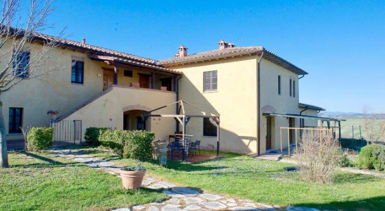 Farm with yard, patio & BBQ | Pets are welcome — photo 4