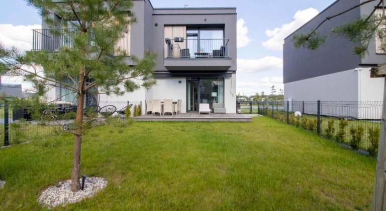 Rental apartment with terrace & pool — photo 5