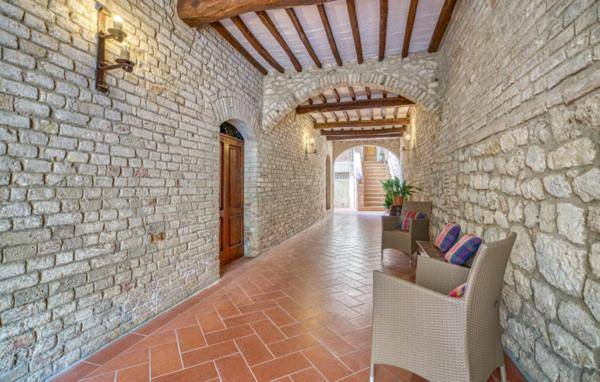 Apartment with 2 rooms for 6 persons — photo 3