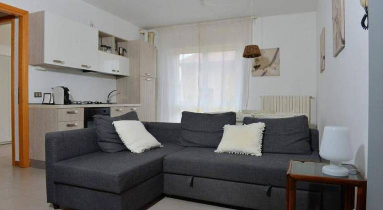 Rental apartment with 2 rooms for 4 persons — photo 2