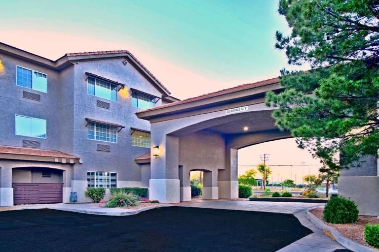 Comfort Inn & Suites Sierra Vista near Ft Huachuca in Sierra Vista, AZ