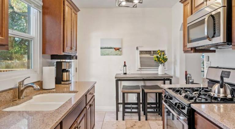 House with 2 rooms for 4 persons — photo 3