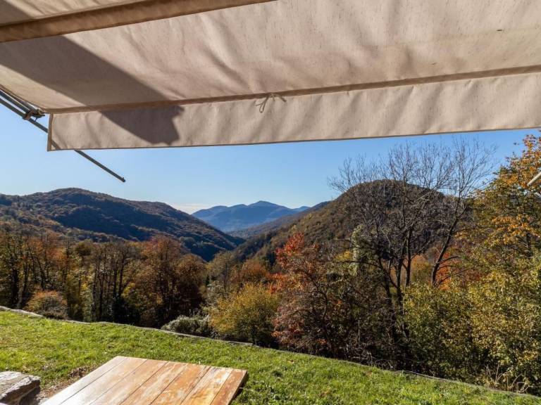 Vacation home with terrace, barbeque & garden | Nature view — photo 2