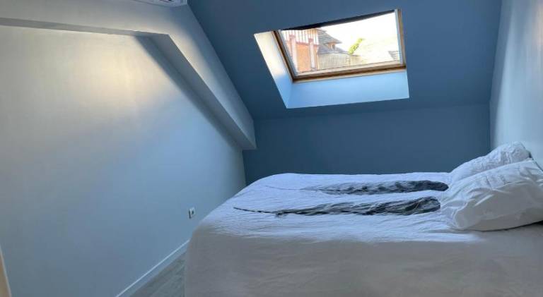 Holiday apartment with 2 rooms for 6 persons in Moulins