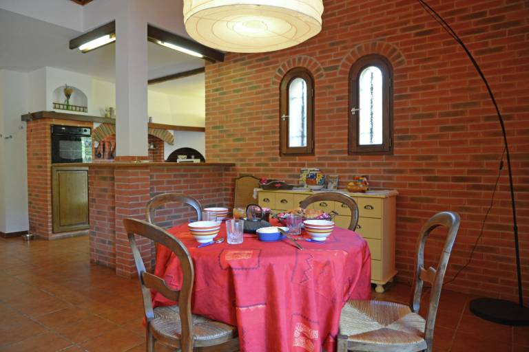 Fully equipped charming villa with yard & patio | Nature view | Pet-friendly — photo 4