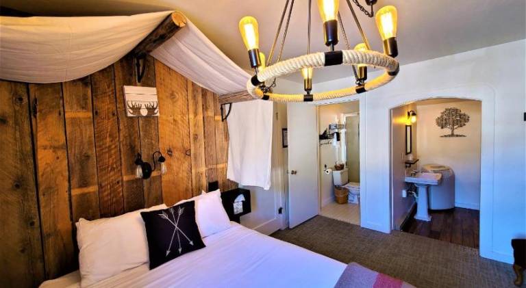 Mrs. Anderson's Lodging — photo 2
