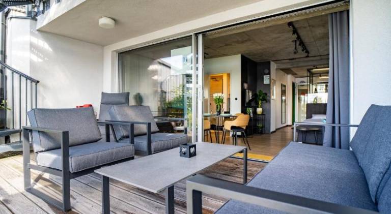 Rental apartment with terrace & garden — photo 4