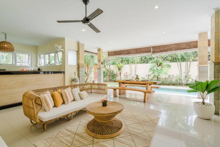 Children-friendly villa with yard & private pool | Good for workation | Pets are welcome — photo 3