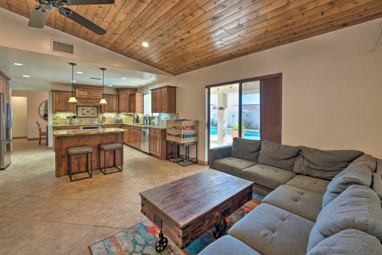 Pool & Game Room: Pet-Friendly Lake Havasu Gem — photo 3