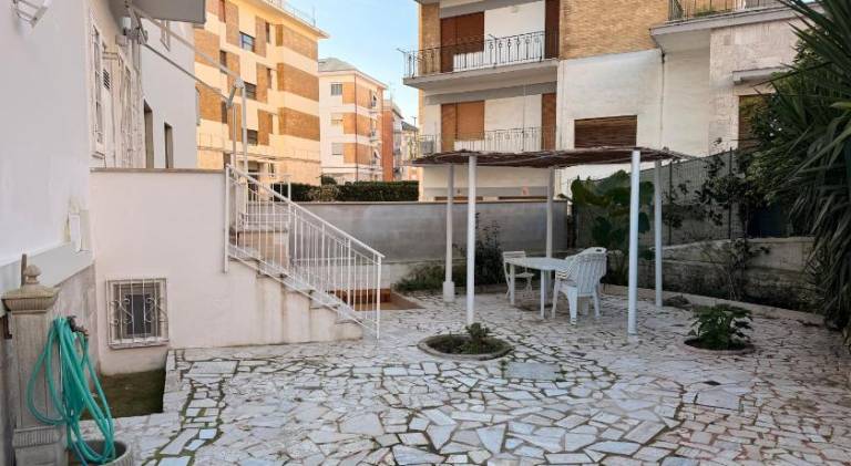 Fully equipped beautiful holiday apartment with yard | Beach nearby | Suitable for remote work | Pets are welcome — photo 4