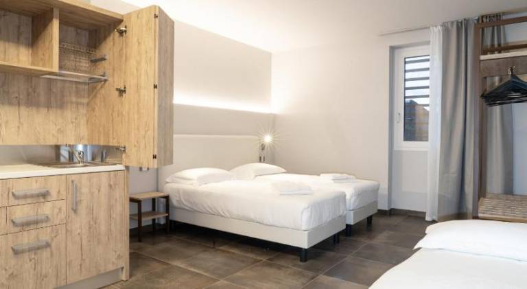 Lovely serviced apartment with yard | Dogs allowed — photo 2