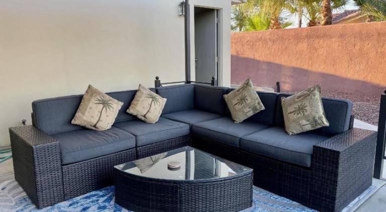 Vacation home with hot tub & pool — photo 5