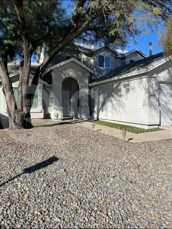 Child-friendly house with yard | Pets are welcome — photo 2