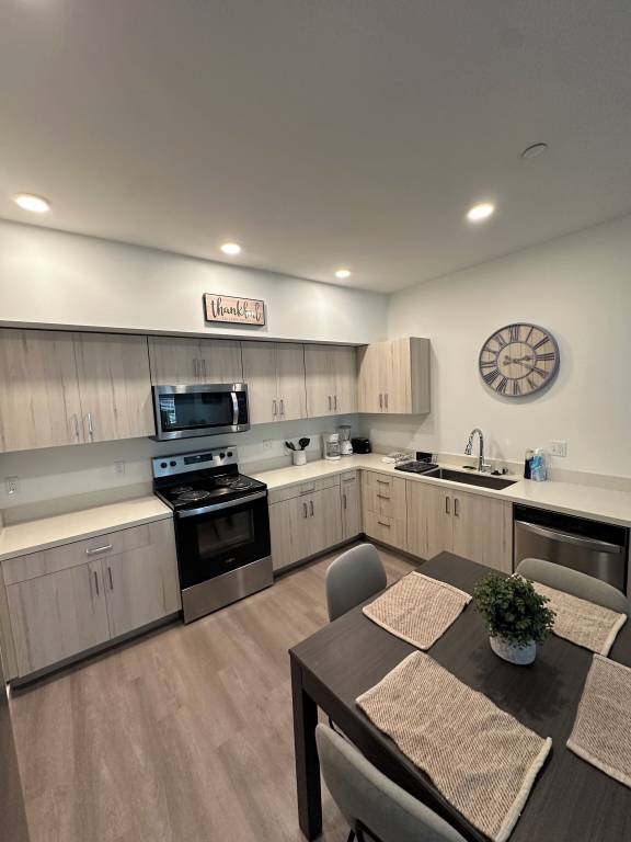 Apartment  Brentwood