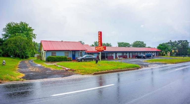 Budget Inn By OYO Palestine TX Hwy 79 — photo 4