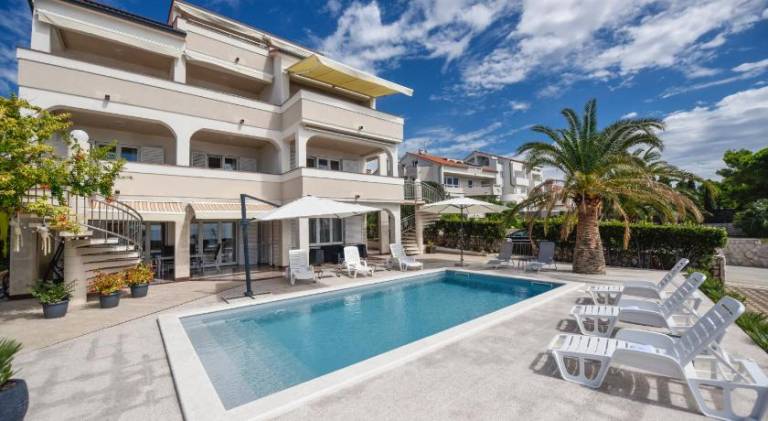 Beachfront Apartments Tolo with Pool — photo 3