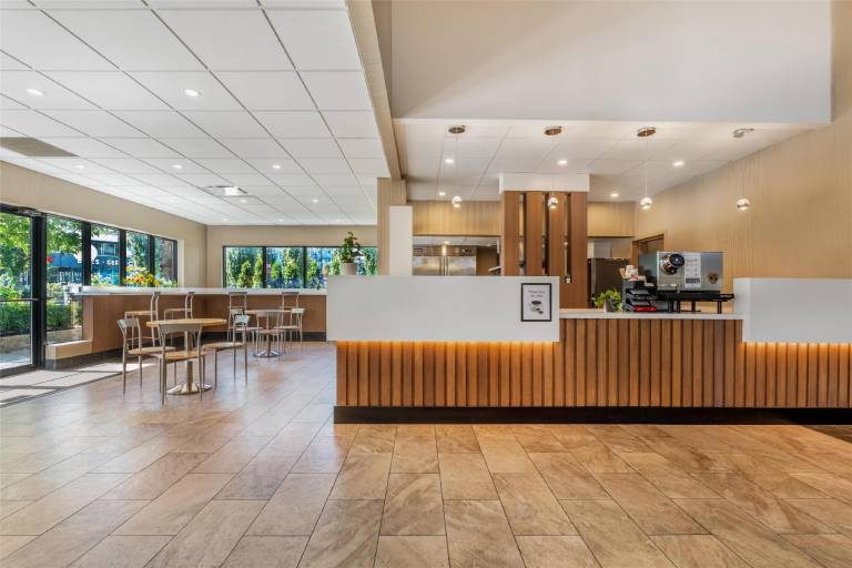 Best Western Plus Burnaby Hotel — photo 5