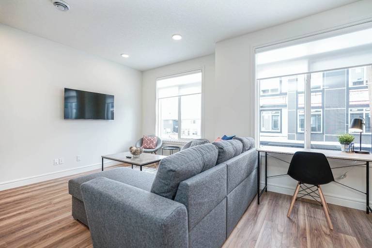 House  Airdrie