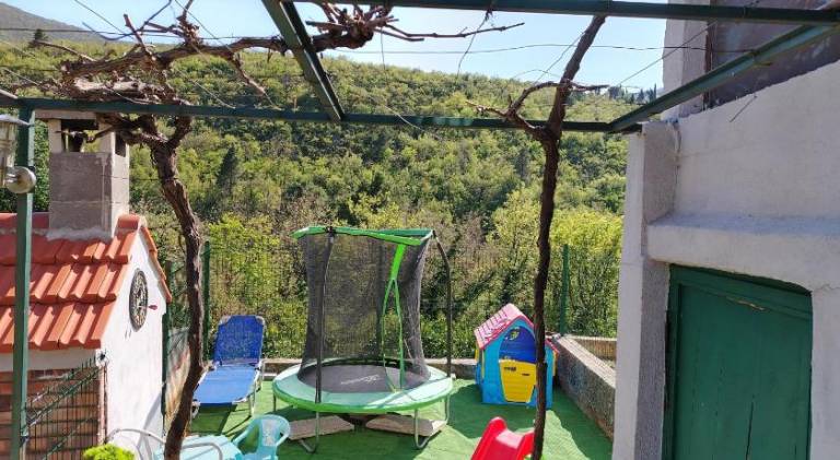 Holiday apartment with 2 rooms for 5 persons — photo 4