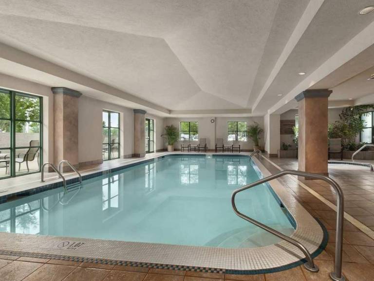 Embassy Suites by Hilton Little Rock — photo 5