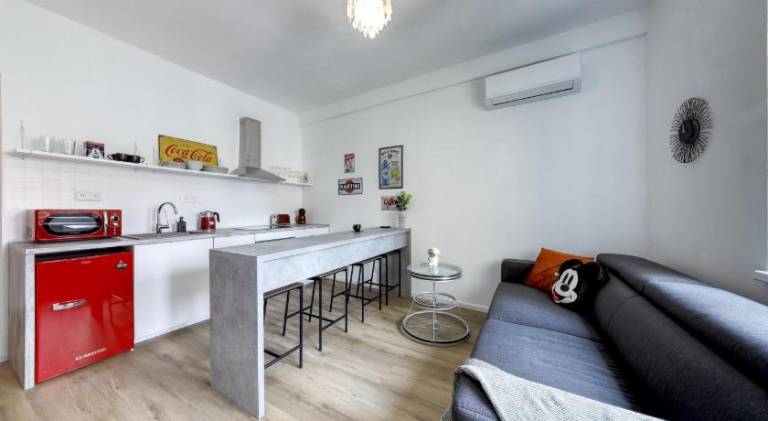 STAR stylish apartment on the famous Bratislava pedestrian zone — photo 3