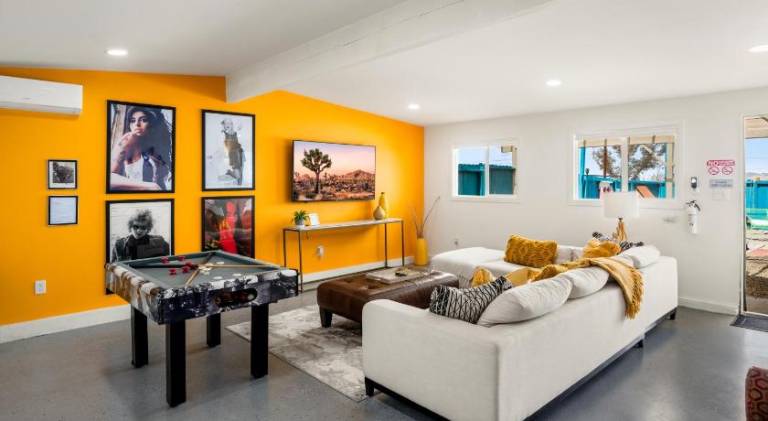 Pool Spa Stargazing Stylish Mid-Century Home Near Joshua Tree National Park — photo 4