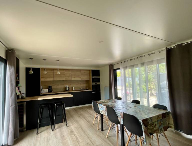 House with patio, pool & grill | Nature view — photo 2