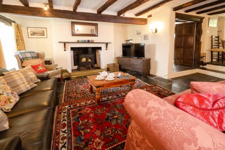 Fully equipped cottage with yard | Dogs allowed — photo 2
