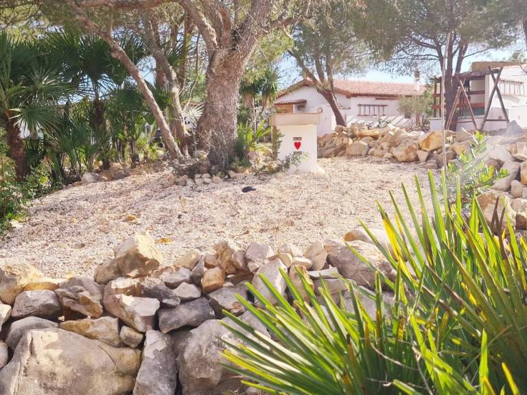 Vacation home with BBQ, patio & garden | Mountain view — photo 5