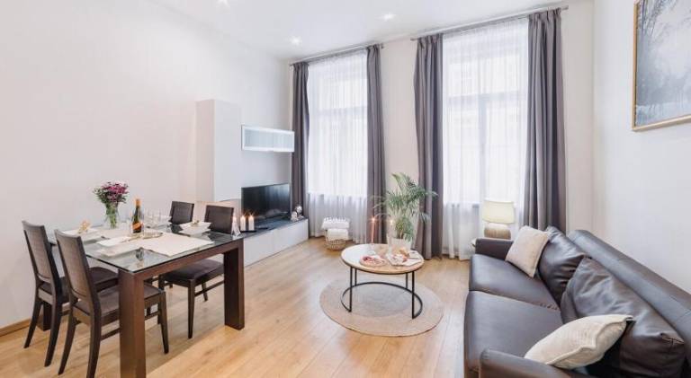 Apartment | Near Dancing House | Pets allowed — photo 3