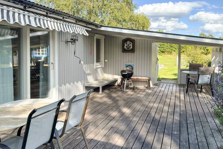 House with terrace in Nynashamn