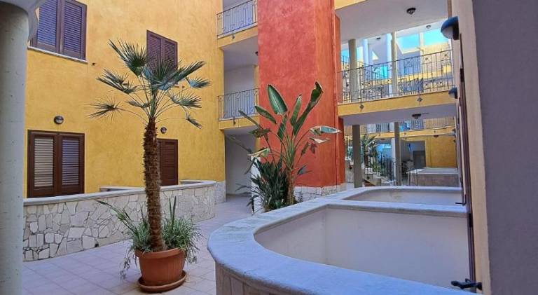 Rental apartment with 2 rooms for 4 persons in Alezio