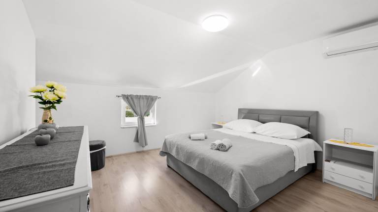 Fully equipped big villa with terrace, garden & private pool | Pet-friendly — photo 4