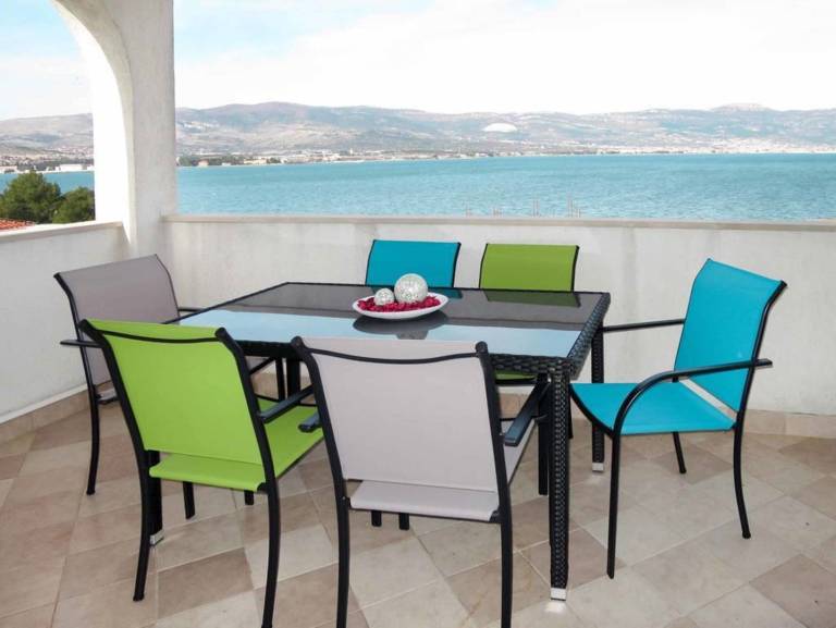 Rental apartment with barbeque, pool & patio | Sea view — photo 4