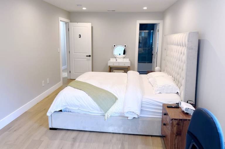 Lux Apartment on hill close to SF